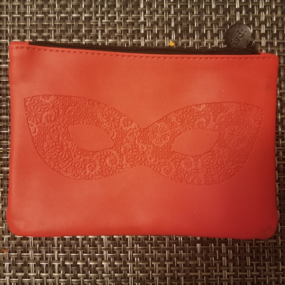 Makeup bag